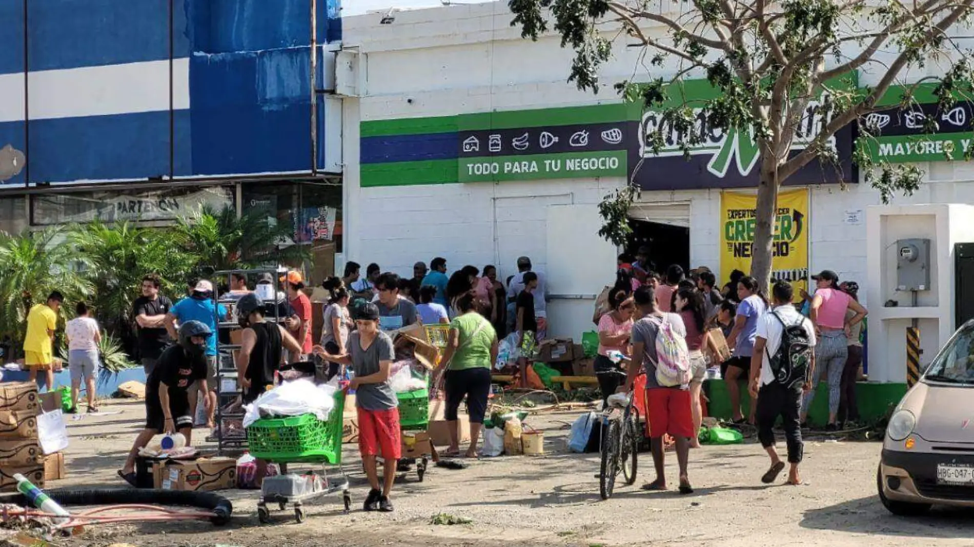 Saqueos en Acapulco